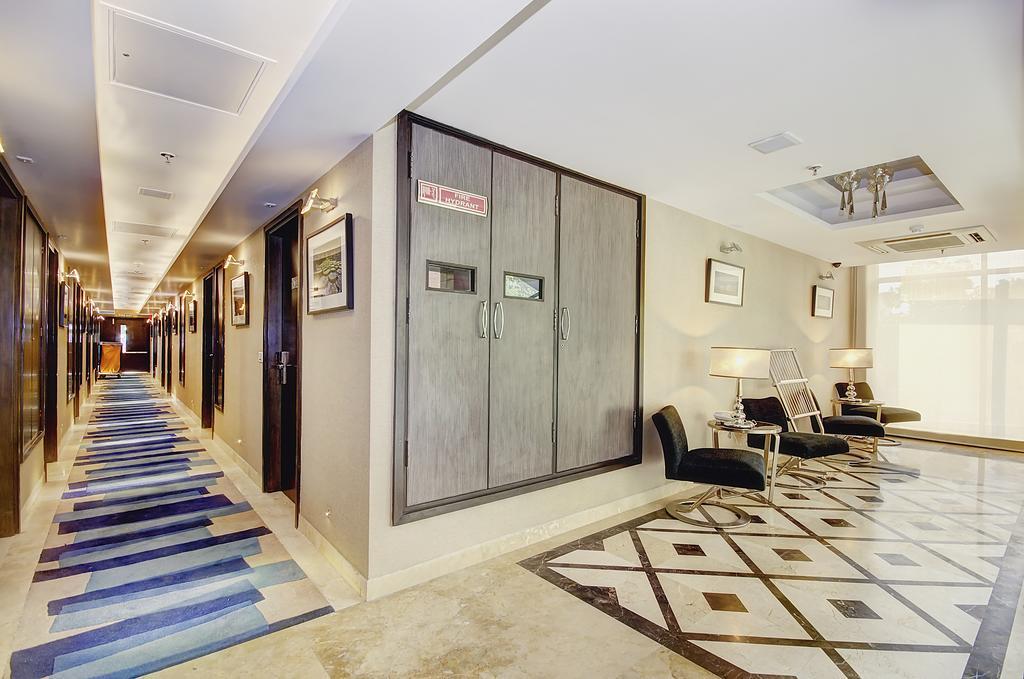 Palm Spring A Boutique Hotel New Delhi Extérieur photo