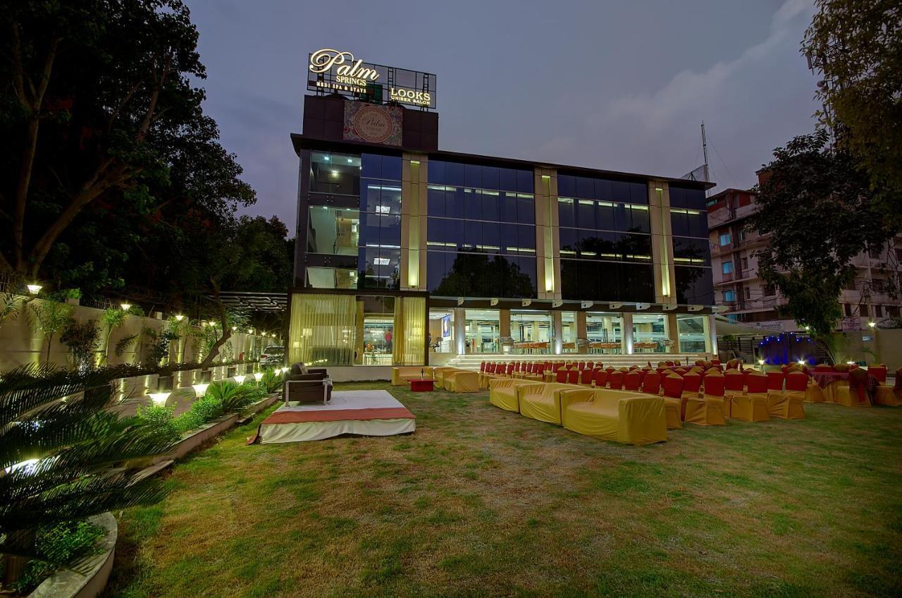 Palm Spring A Boutique Hotel New Delhi Extérieur photo